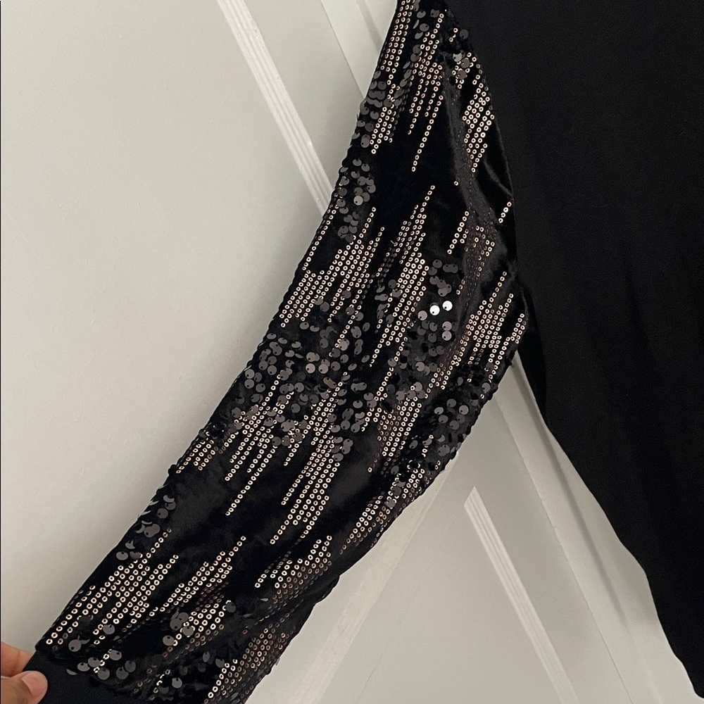 Black Sequin Sleeve Women's Sweater Top size 3X - Picture 3 of 10